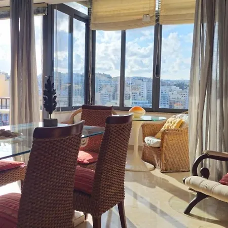 Waterfront Panorama Massive Three Bedrooms Flat S8 * Sliema
