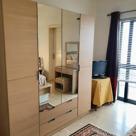 Waterfront Panorama Massive Three Bedrooms Flat S8 * Sliema