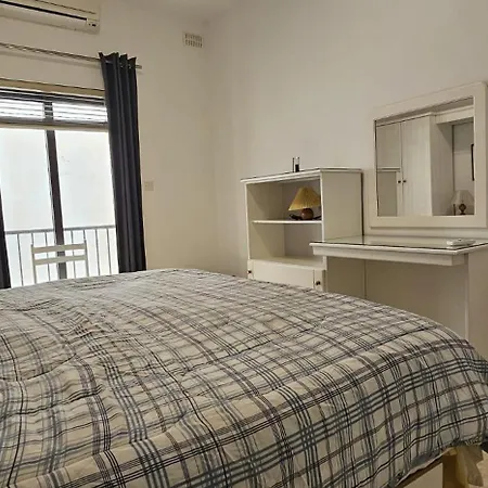Waterfront Panorama Massive Three Bedrooms Flat S8